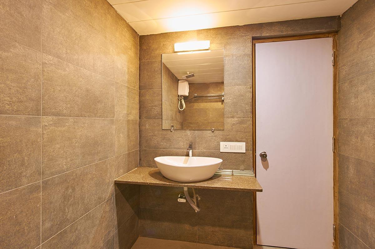 7 Wonders Hotel Γκαντχιναγκάρ Εξωτερικό φωτογραφία